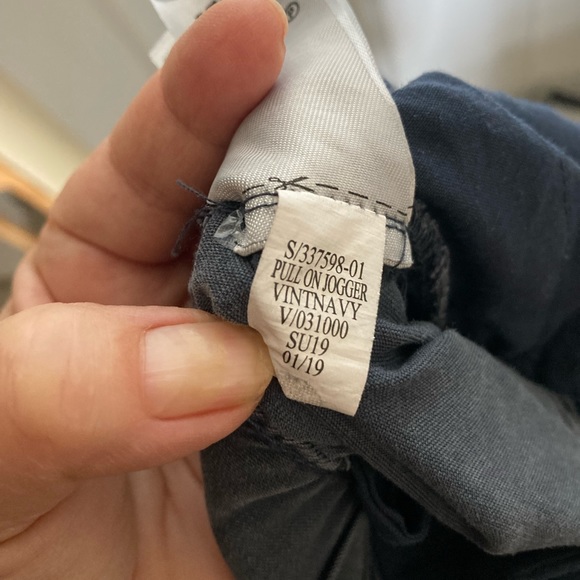 GAP Maternity Pull on Jogger, Navy, Size S, Lyocell - Picture 7 of 8